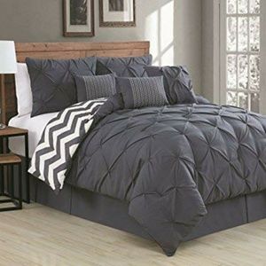 New! 7 PC Comforter Set (Queen 👑)